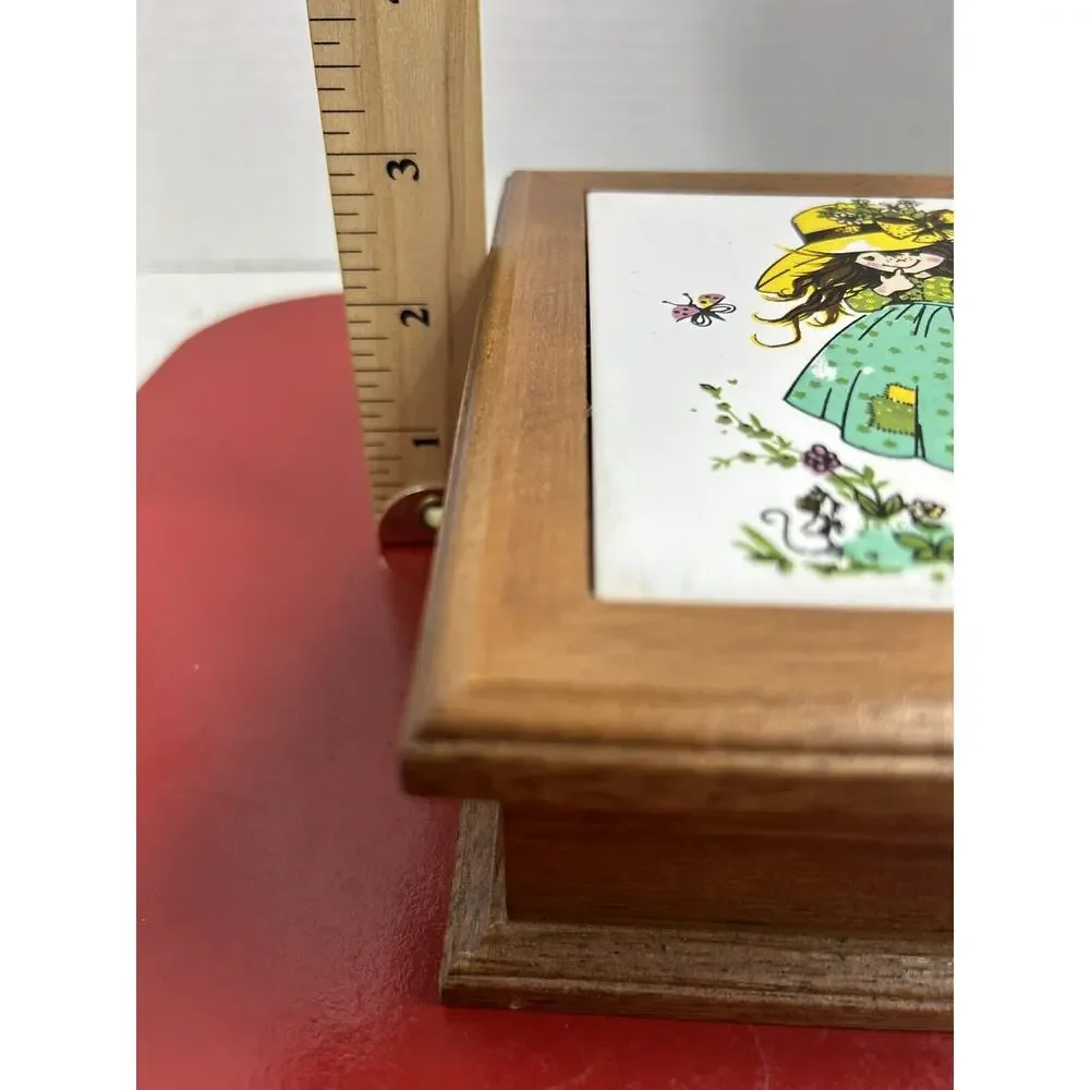 Vintage Holly Hobbie Tile Top Jewelry Trinket‎ Box Felt Divided Insert READ